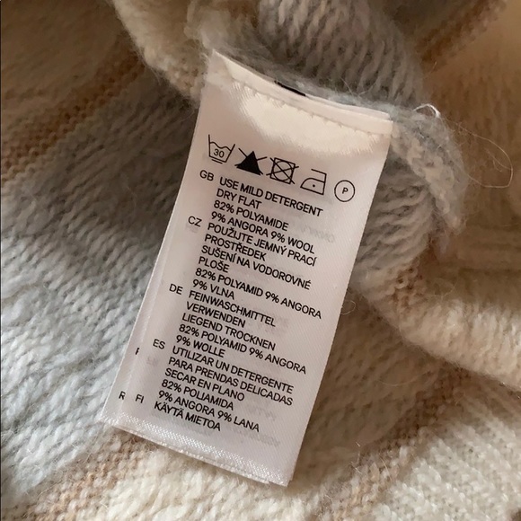 H&M Crew Neck Pattern Sweater - Picture 3 of 3